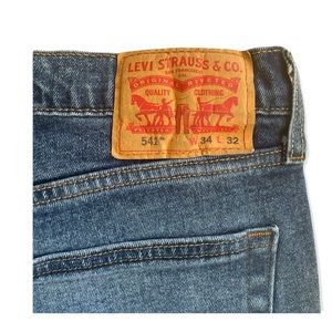 Levi’s 541 Athletic Taper Jeans